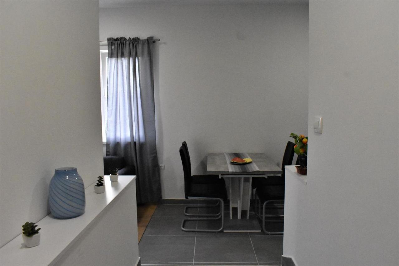 Apartmani Skorpion Kaštela Exteriér fotografie