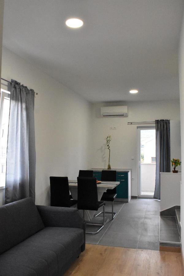 Apartmani Skorpion Kaštela Exteriér fotografie