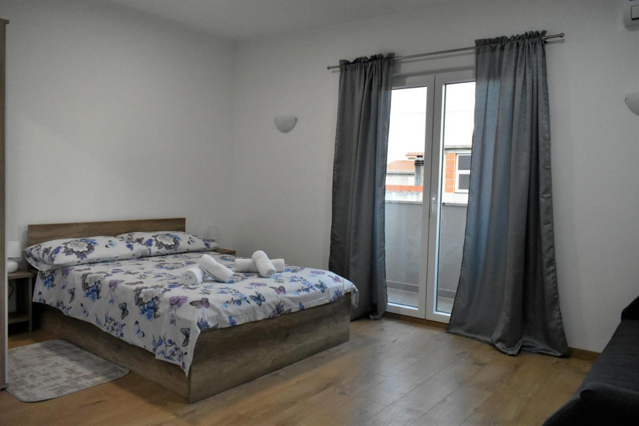 Apartmani Skorpion Kaštela Exteriér fotografie